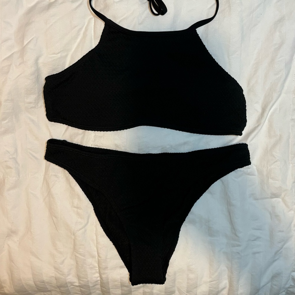 NEW SHEIN Black Textured Bikini Set High Neck Halter Top Tie Cheeky Size Medium